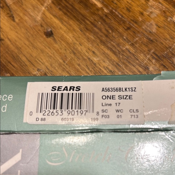 Black Fleece-Lined Gloves - Picture 4 of 4